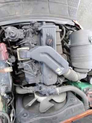 Hình Ảnh Động Cơ Xe Nâng Dầu 2.5 tấn KomatsuFd25t 17