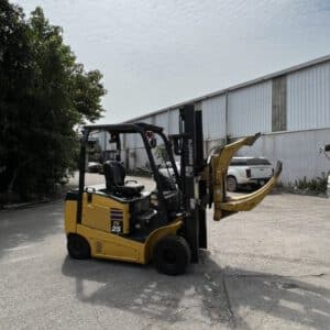 Xe Nang Kep Giay 2.5 Tan Dien Komatsu Doi Cao