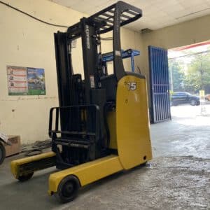 Xe nâng điện đứng lái