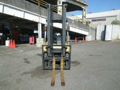 Xe nâng dầu Mitsubishi 2.5 tấn dịch giá