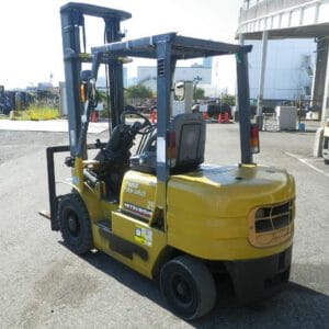 Xe nâng dầu Mitsubishi 2.5 tấn lốp đặc