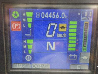 Xe Nâng Điện 2.5 Tấn Komatsu hoạt động ít giờ