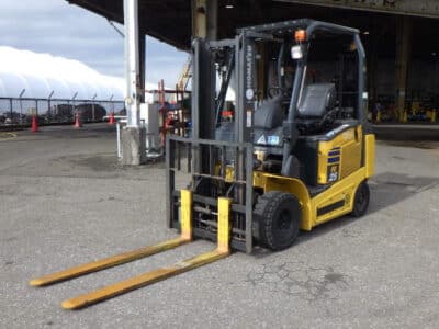 Xe Nâng Điện 2.5 Tấn Komatsu Dịch Càng