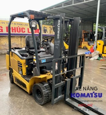 Xe Nâng Điện Komatsu 2.5 Tấn (2)