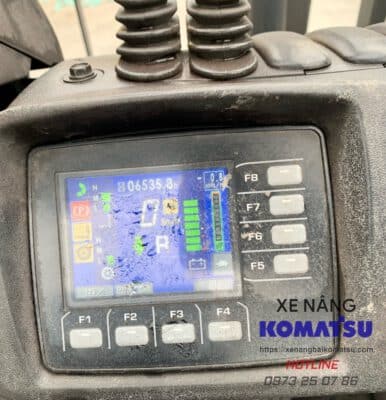 Xe Nâng Điện Komatsu 2.5 Tấn (5)