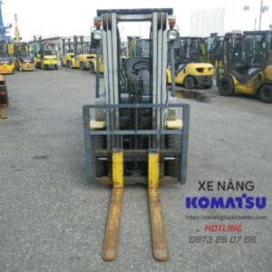 Xe Nâng Xăng Komatsu Dịch Giá