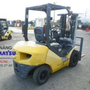 Xe Nâng Xăng Komatsu 2.5 Tấn