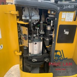 Xe Nâng Điện Đứng Lái 1.5 Tấn Komatsu 2019 (3)